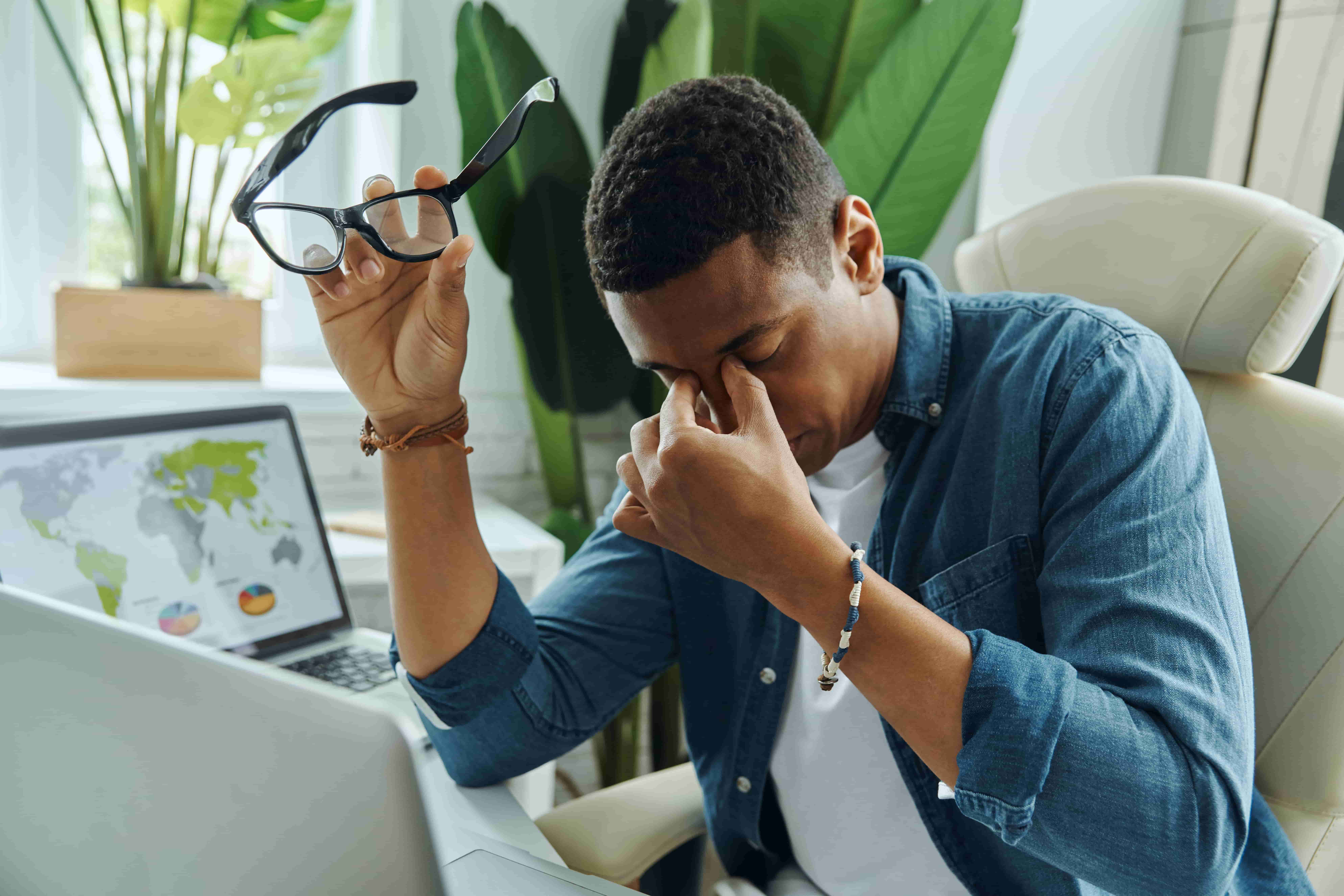 Fatigue oculaire liée à l’écran : comment prévenir et soulager